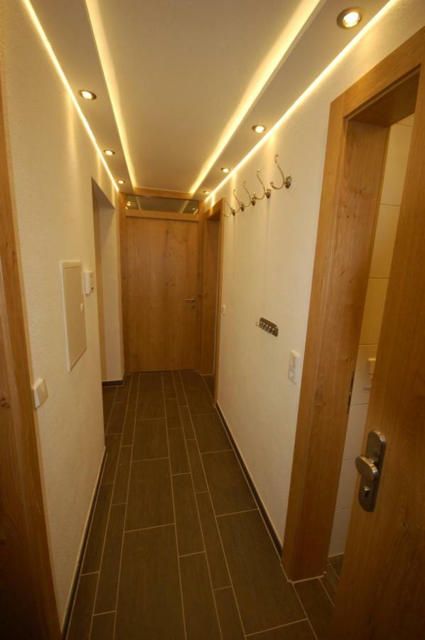 Alpenmond Appartment Halbmond Лойташ Екстериор снимка